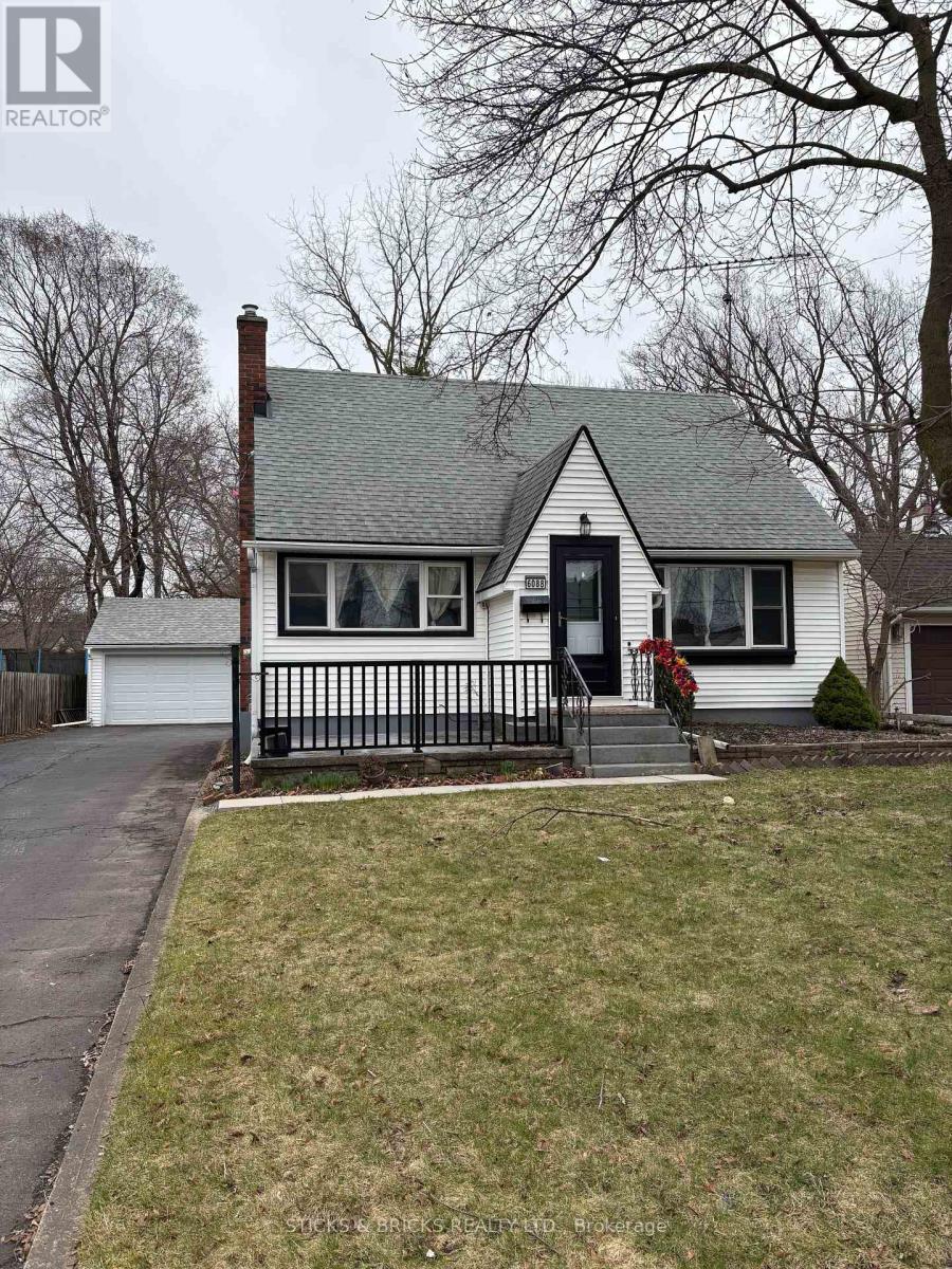 6088 Dorchester Road, Niagara Falls, Ontario  L2G 5T2 - Photo 2 - X12966270