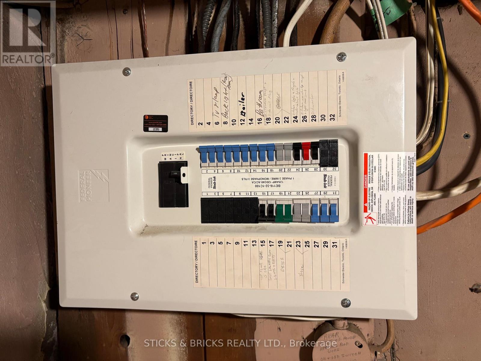 6088 Dorchester Road, Niagara Falls, Ontario  L2G 5T2 - Photo 20 - X12966270