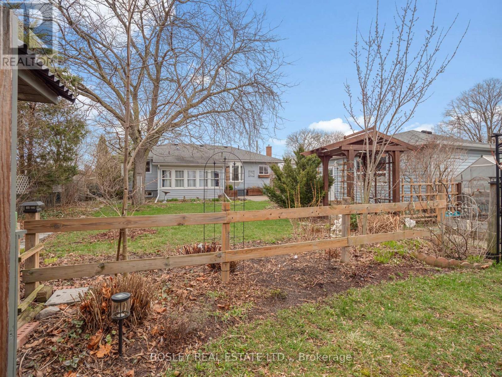 47 Albany Drive, St. Catharines, Ontario  L2N 3T7 - Photo 30 - X12966280