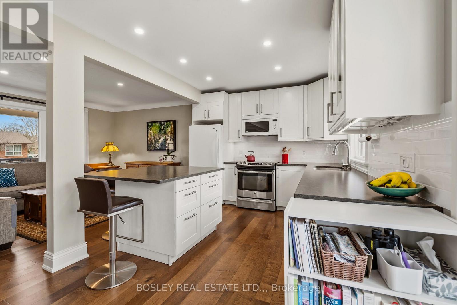 47 Albany Drive, St. Catharines, Ontario  L2N 3T7 - Photo 7 - X12966280