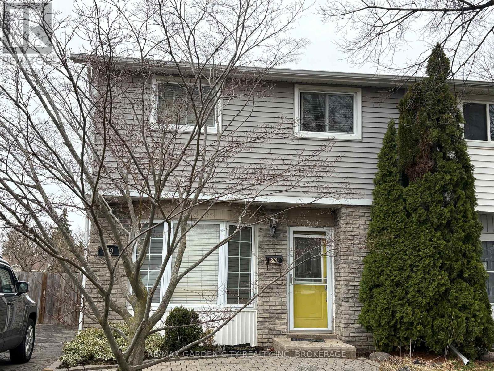 29 ST. HILDA'S COURT, St. Catharines, Ontario