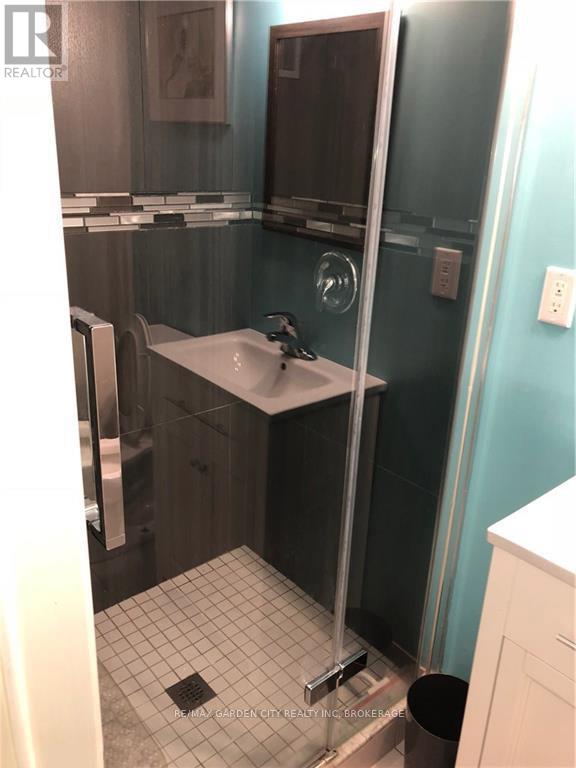 29 St. Hilda's Court, St. Catharines, Ontario  L2R 7H1 - Photo 15 - X12966422