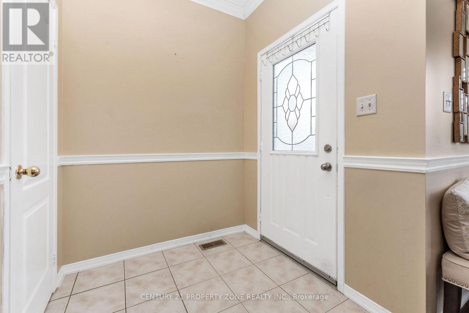 16 Armitage Crescent, Ajax, Ontario  L1T 4G6 - Photo 3 - E12965488