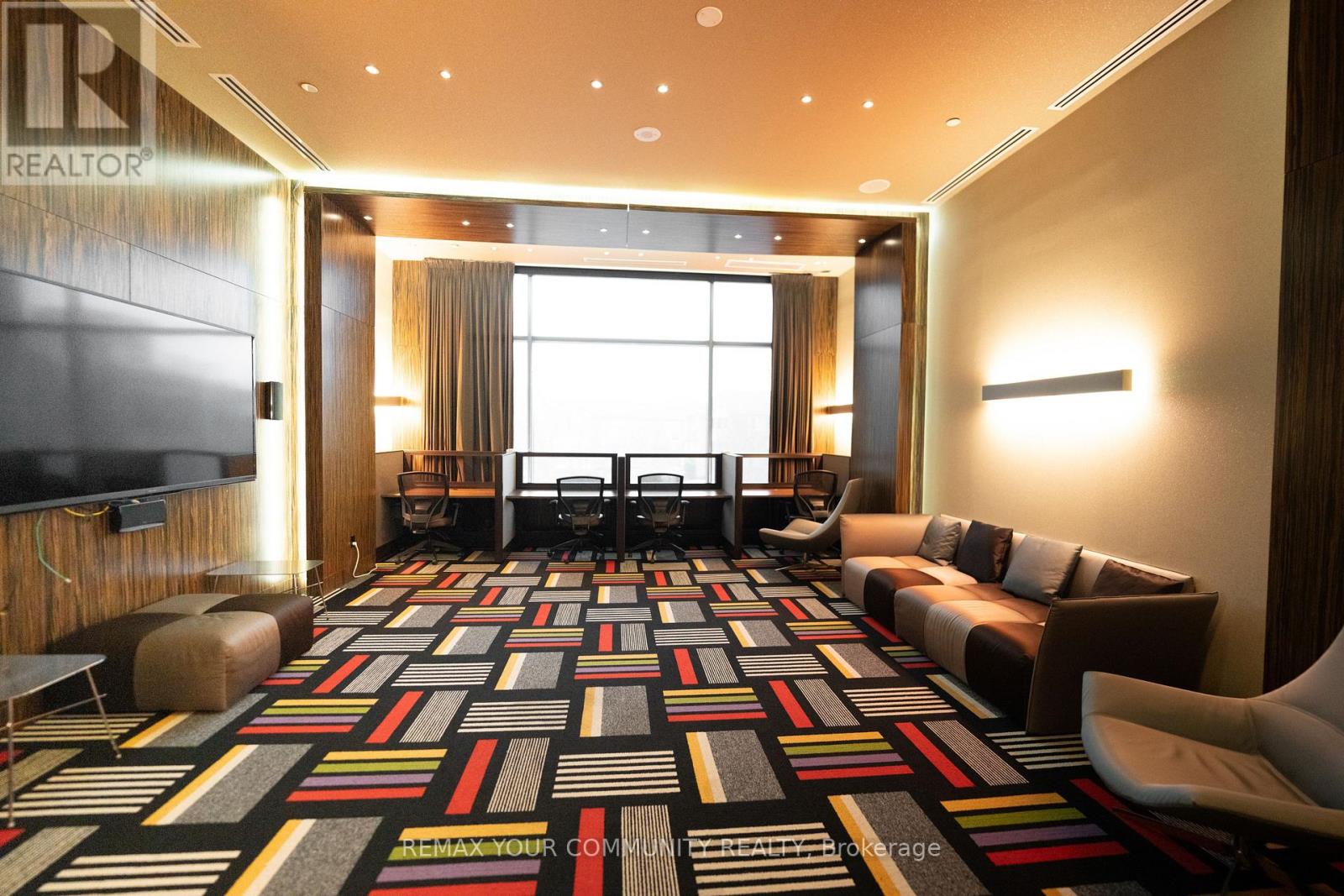 520 - 325 South Park Road, Markham, Ontario  L3T 0B8 - Photo 32 - N12963578