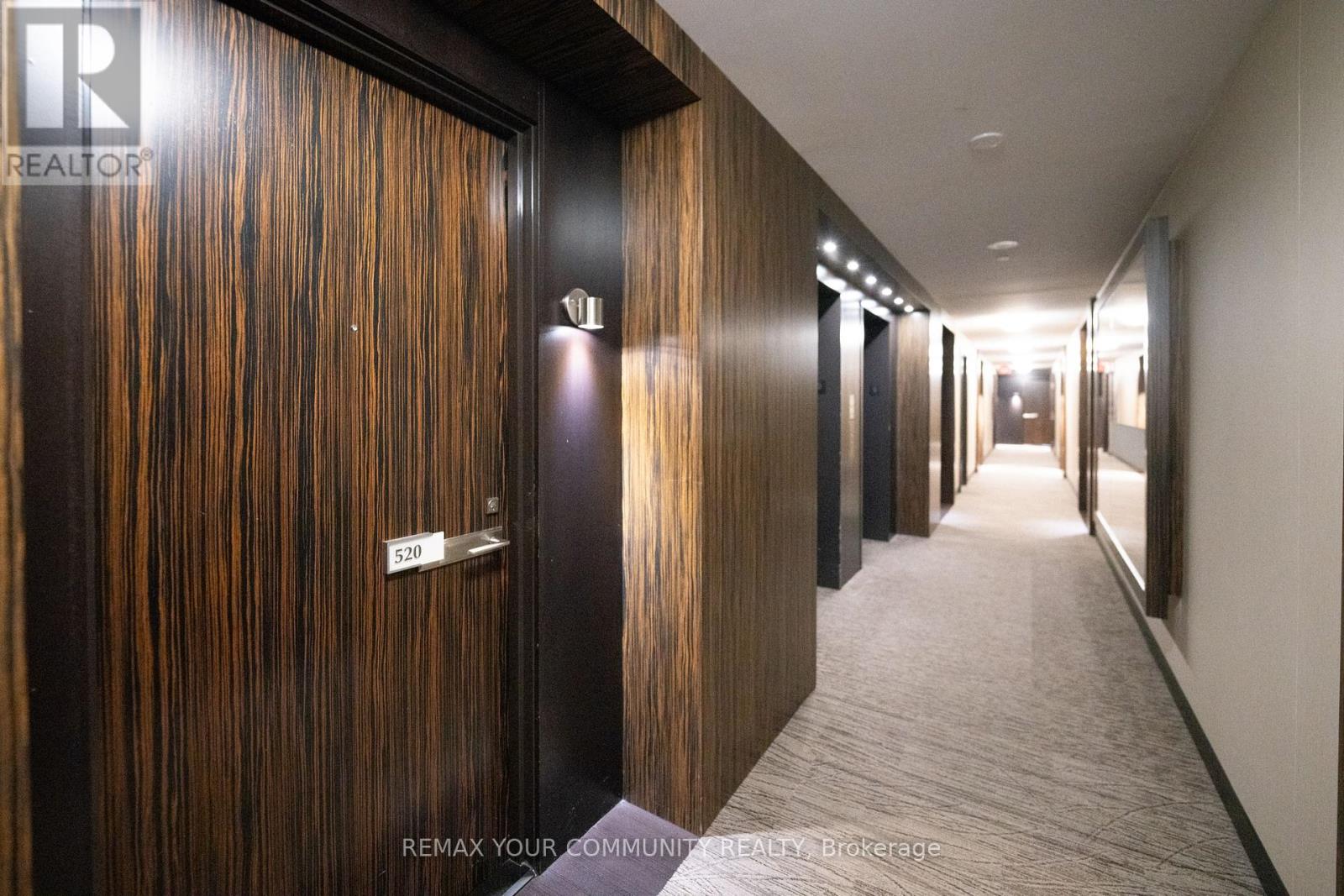 520 - 325 South Park Road, Markham, Ontario  L3T 0B8 - Photo 3 - N12963578