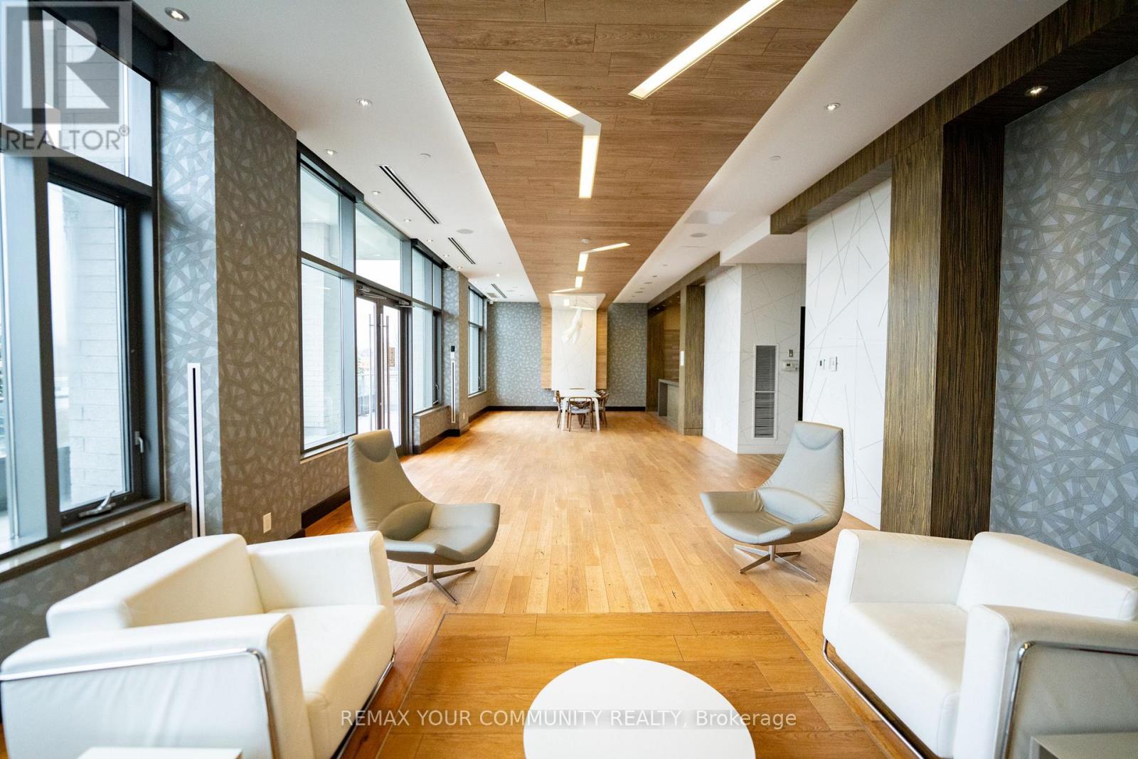 520 - 325 South Park Road, Markham, Ontario  L3T 0B8 - Photo 30 - N12963578