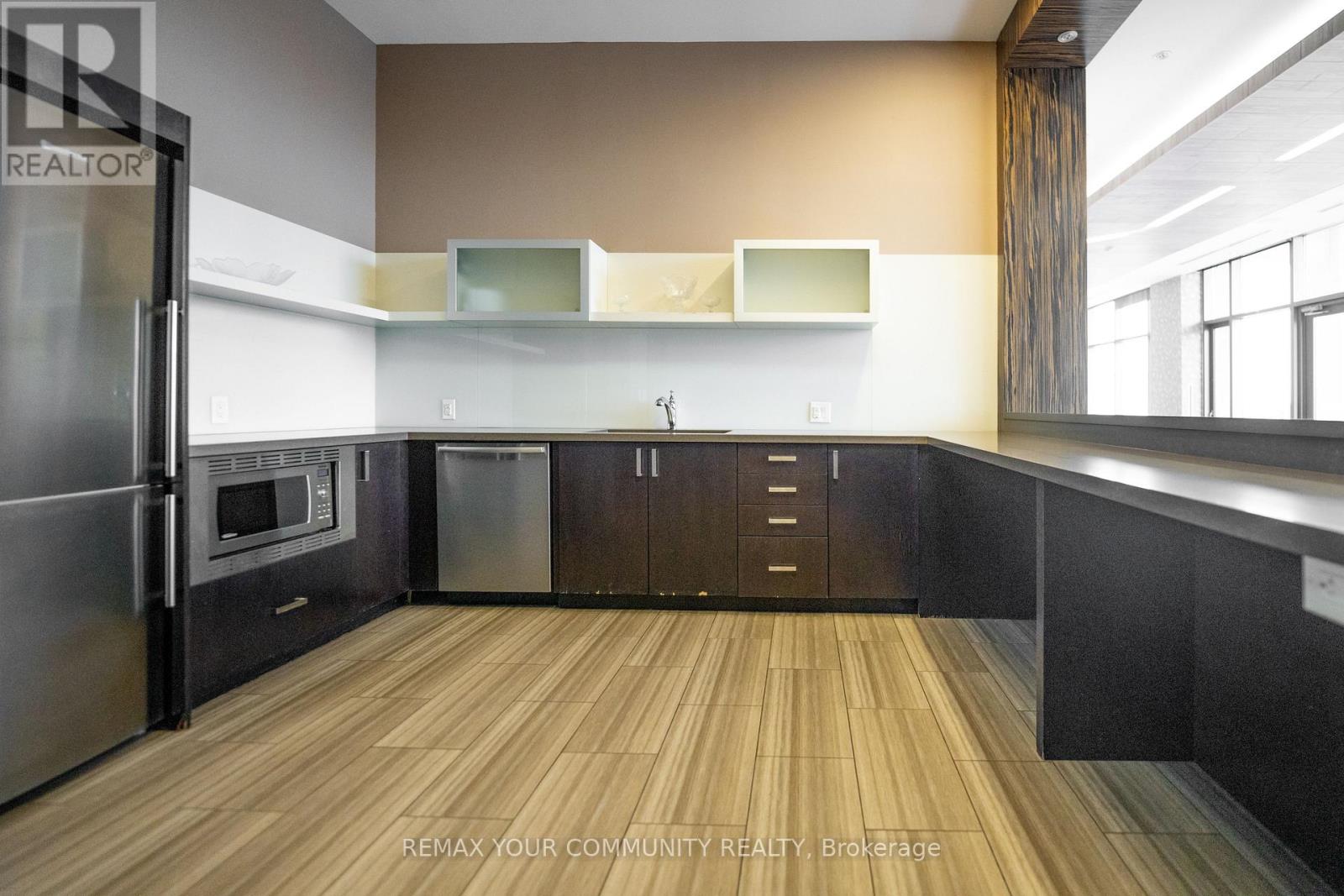 520 - 325 South Park Road, Markham, Ontario  L3T 0B8 - Photo 27 - N12963578