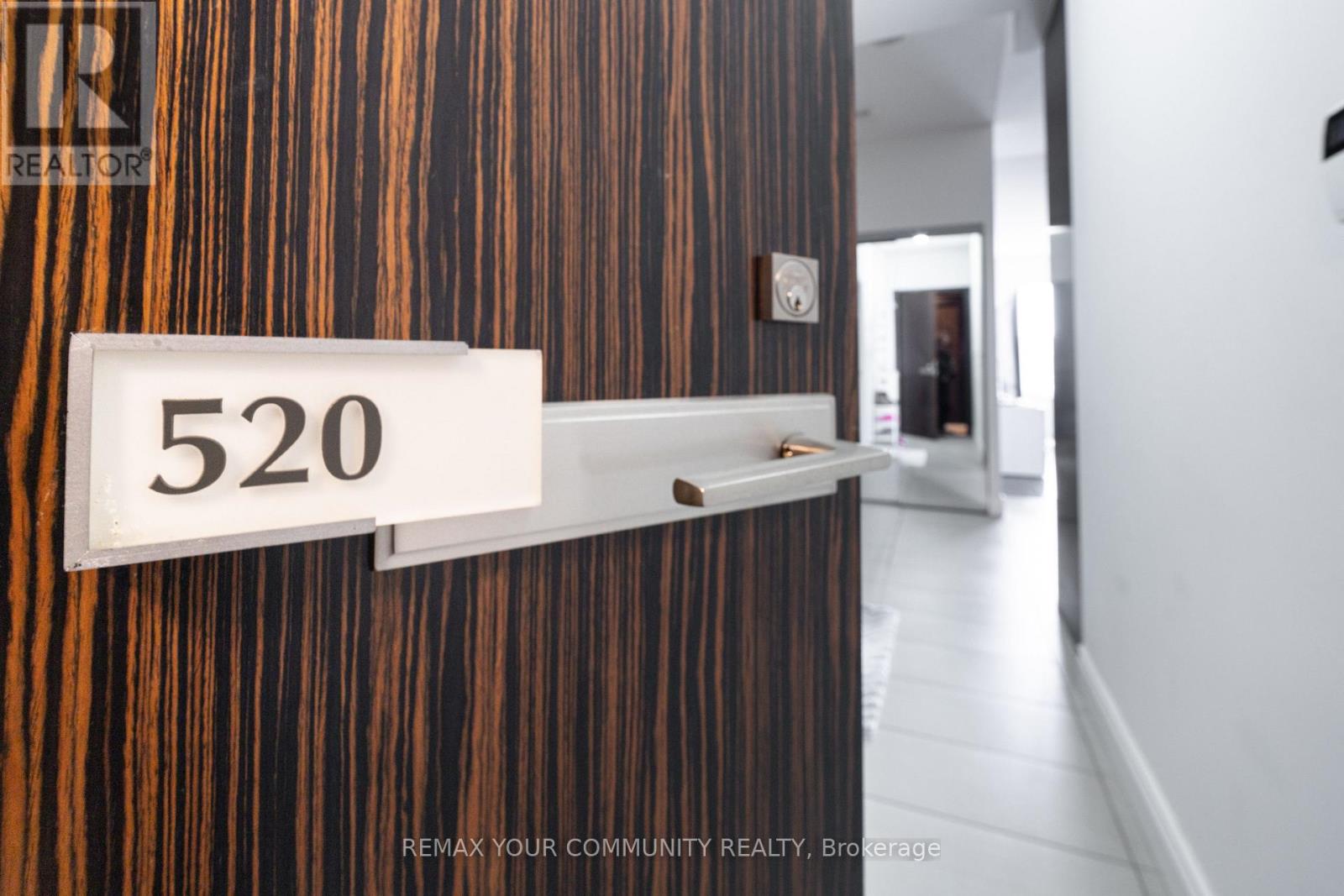 520 - 325 South Park Road, Markham, Ontario  L3T 0B8 - Photo 4 - N12963578