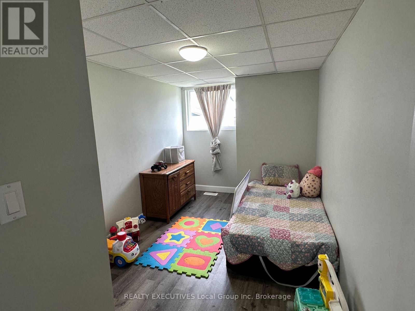 26 Spring Street, West Nipissing, Ontario  P2B 3G7 - Photo 9 - X12966500