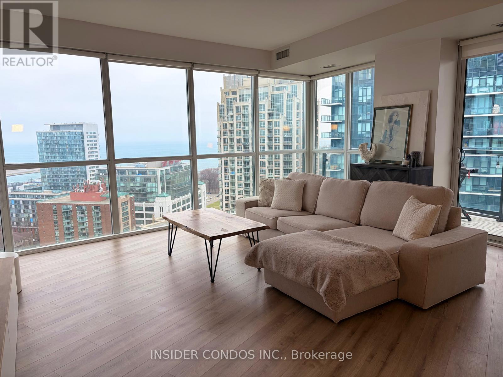 2512 - 20 Bruyeres Mews, Toronto, Ontario  M5V 0G8 - Photo 12 - C12965610