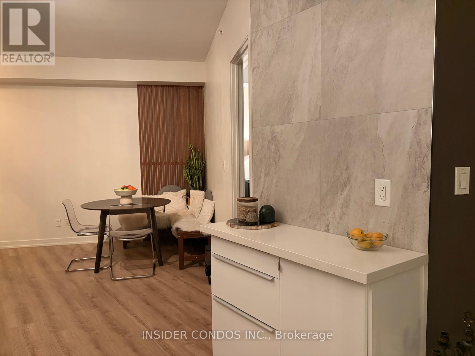 2512 - 20 Bruyeres Mews, Toronto, Ontario  M5V 0G8 - Photo 23 - C12965610