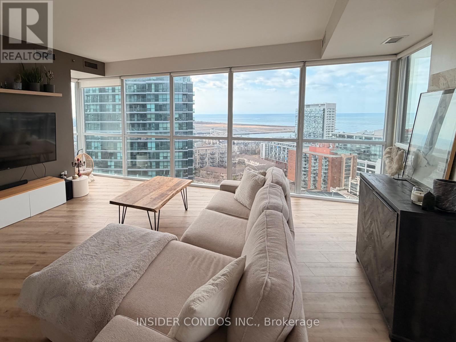 2512 - 20 Bruyeres Mews, Toronto, Ontario  M5V 0G8 - Photo 9 - C12965610