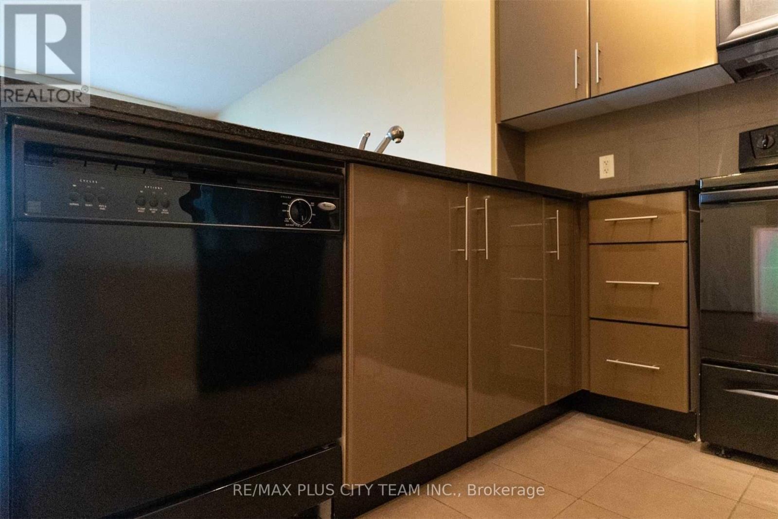 Unknown Address, ,     - Photo 10 - C12966196