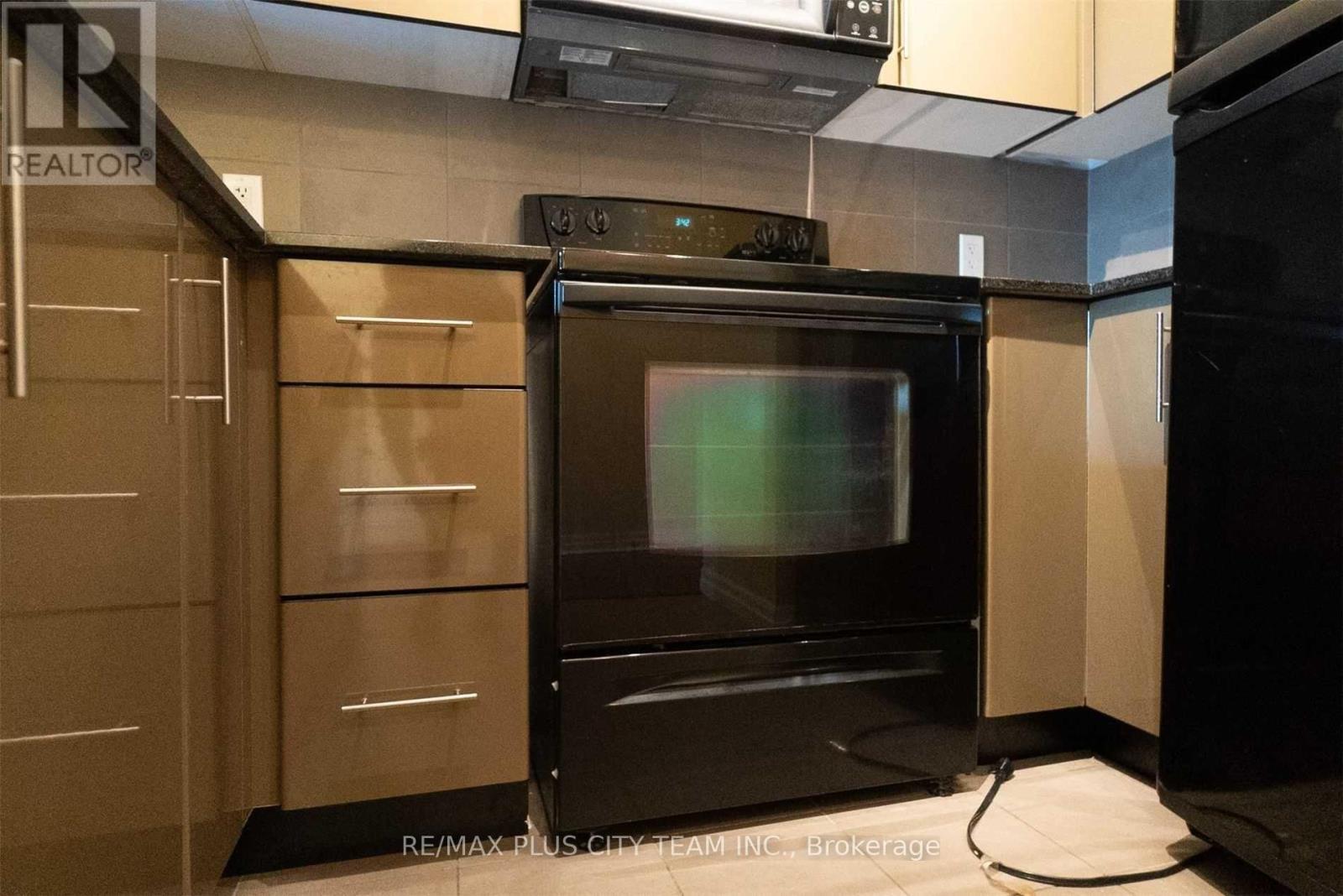 Unknown Address, ,     - Photo 8 - C12966196