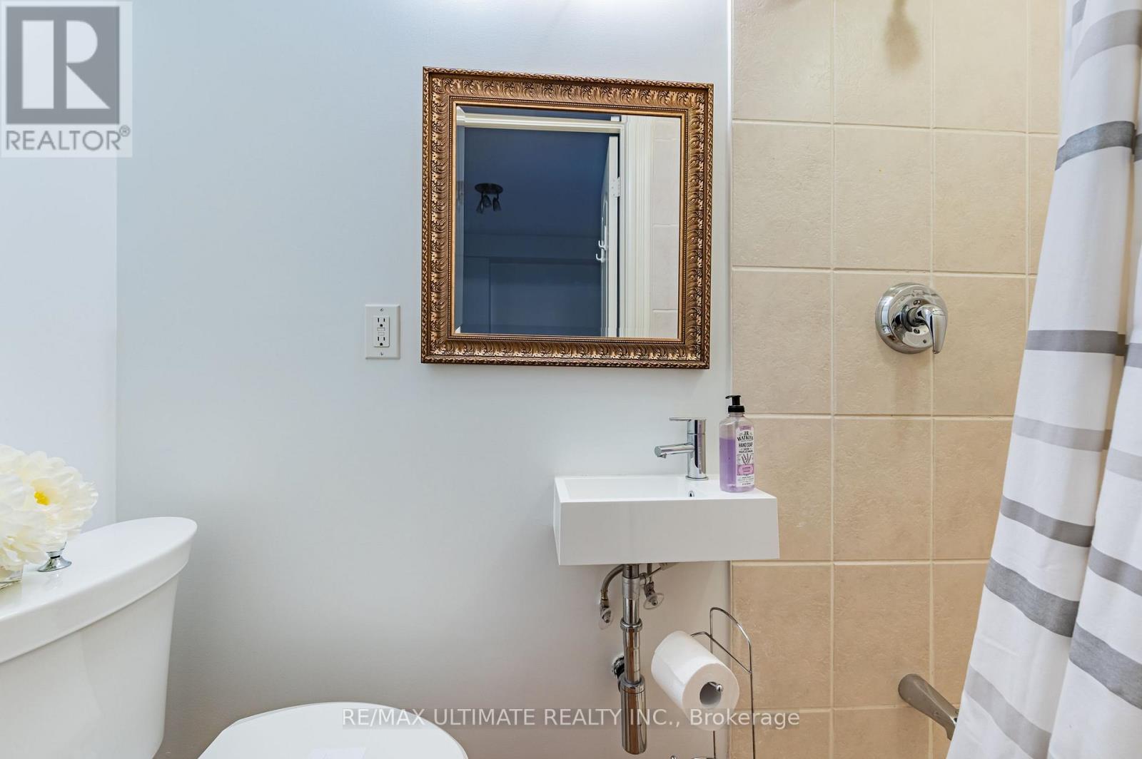 23 Annex Lane, Toronto, Ontario  M5R 3V2 - Photo 27 - C12966222