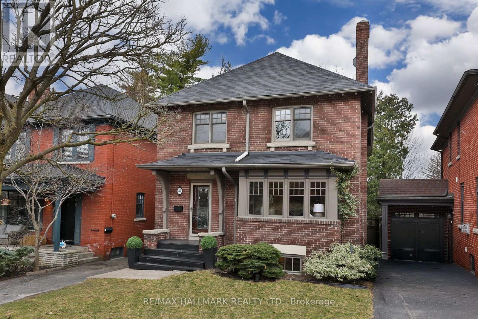 30 Oswald Crescent, Toronto, Ontario  M4S 2H6 - Photo 1 - C12966258