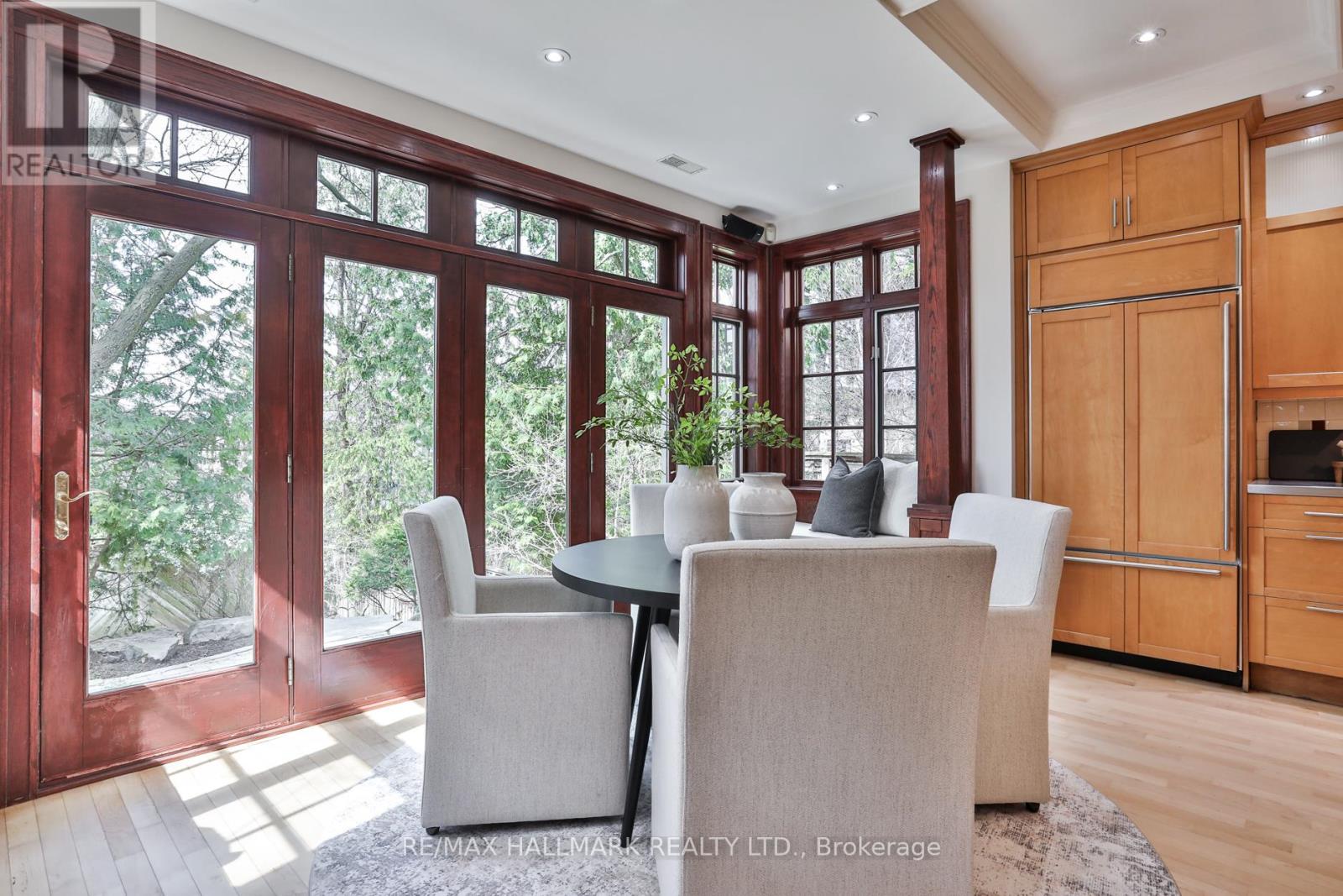 30 Oswald Crescent, Toronto, Ontario  M4S 2H6 - Photo 11 - C12966258