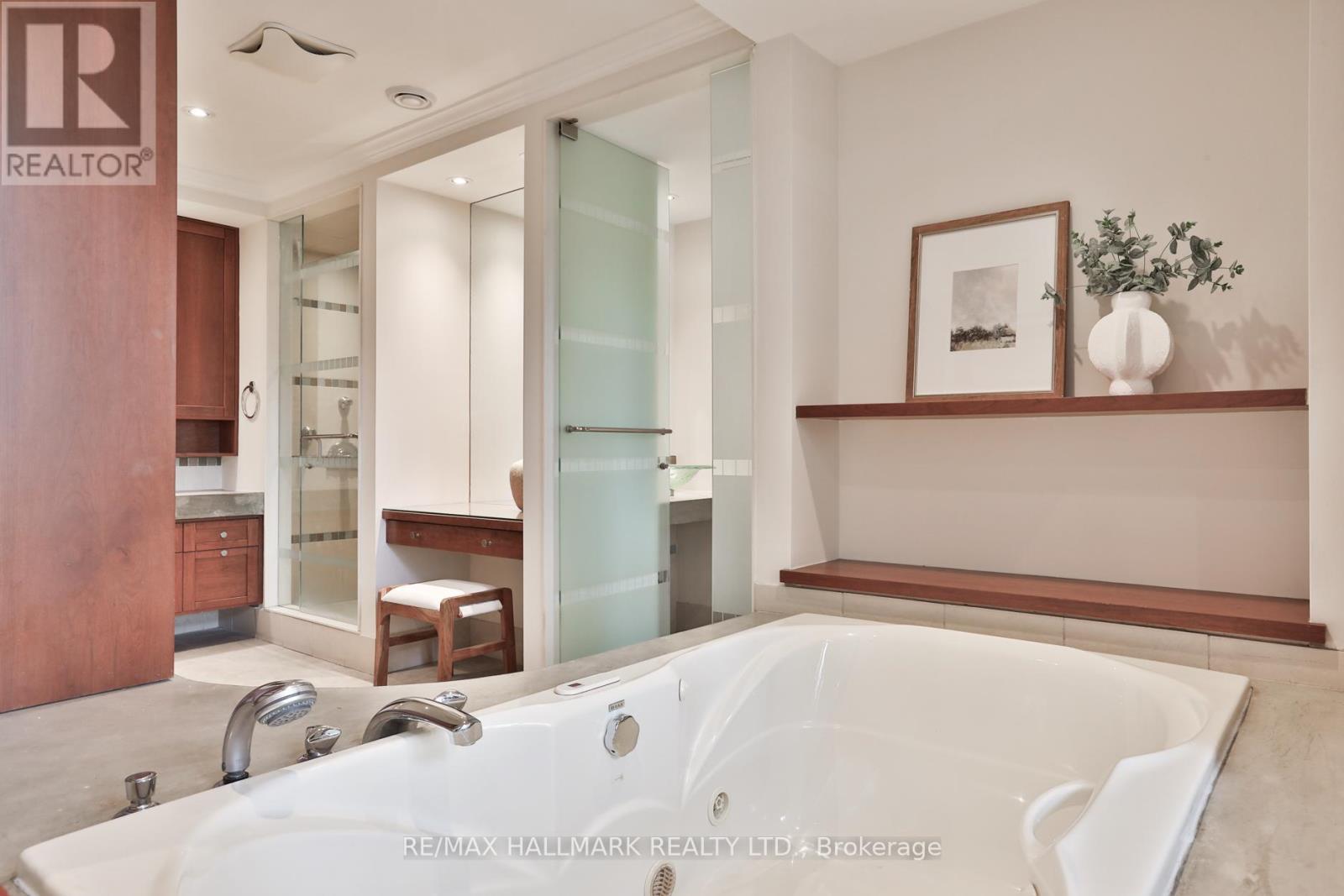 30 Oswald Crescent, Toronto, Ontario  M4S 2H6 - Photo 18 - C12966258