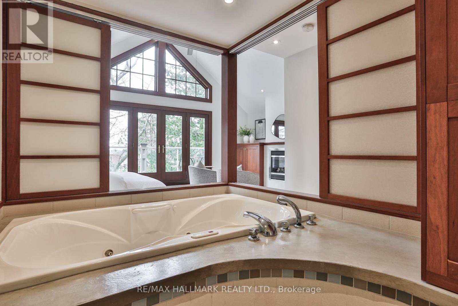 30 Oswald Crescent, Toronto, Ontario  M4S 2H6 - Photo 21 - C12966258