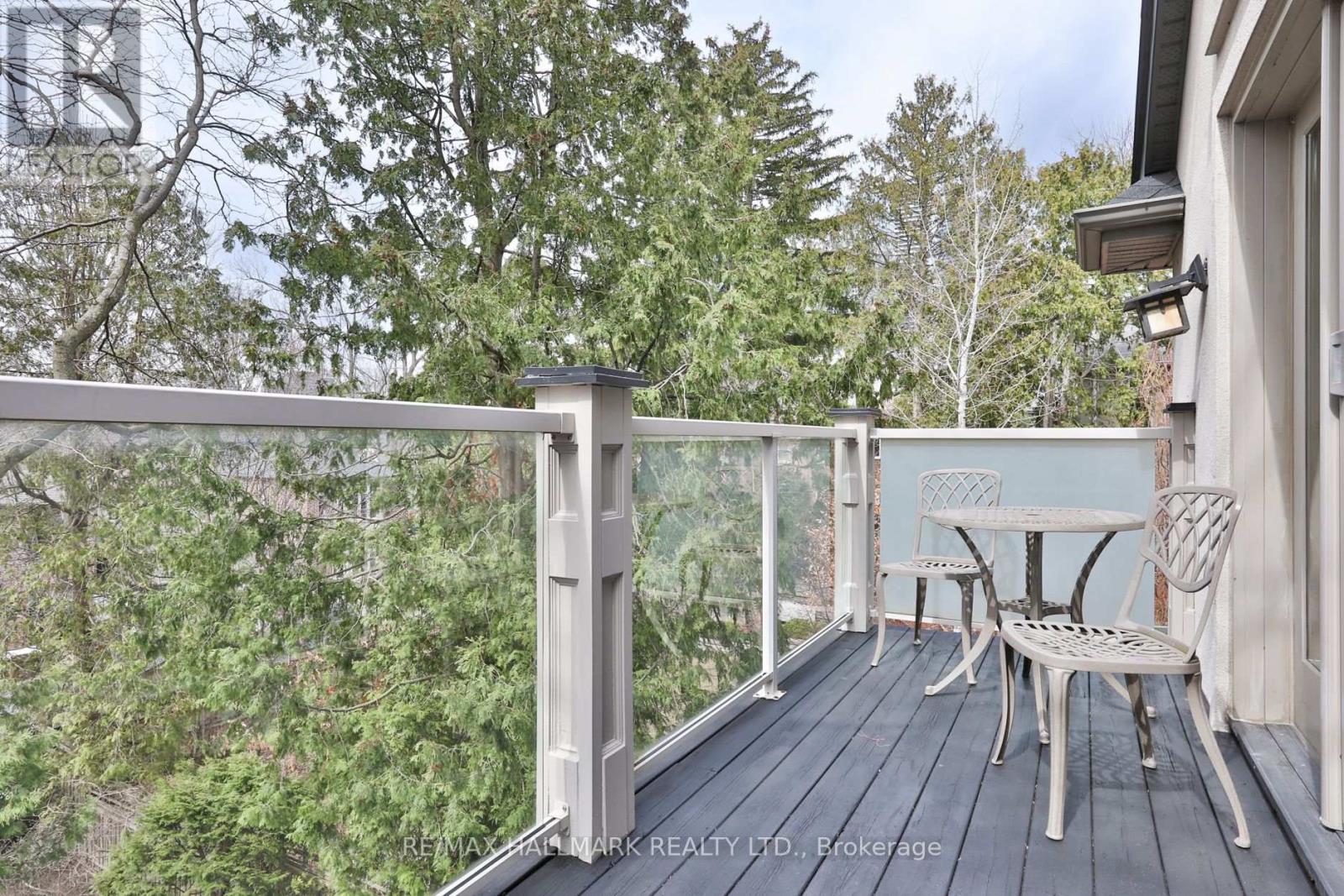 30 Oswald Crescent, Toronto, Ontario  M4S 2H6 - Photo 22 - C12966258