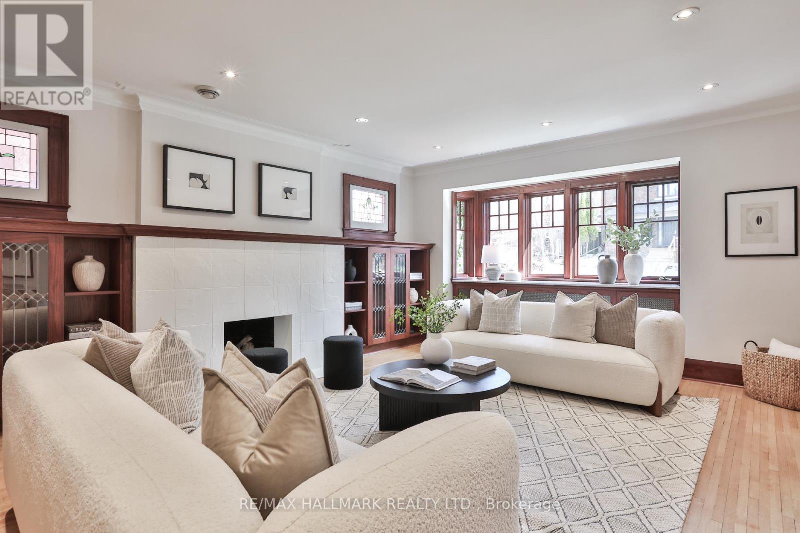 30 Oswald Crescent, Toronto, Ontario  M4S 2H6 - Photo 3 - C12966258