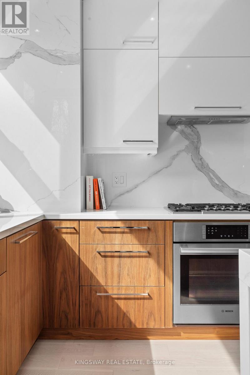 770 Palmerston Avenue, Toronto, Ontario  M6G 2R5 - Photo 9 - C12966288