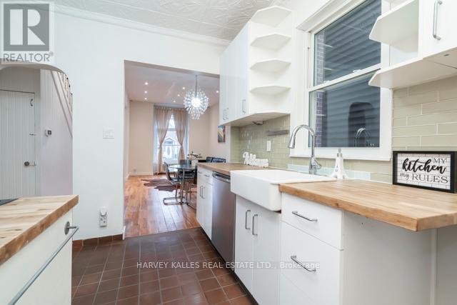 178 Manning Avenue, Toronto, Ontario  M6J 2K5 - Photo 10 - C12966304