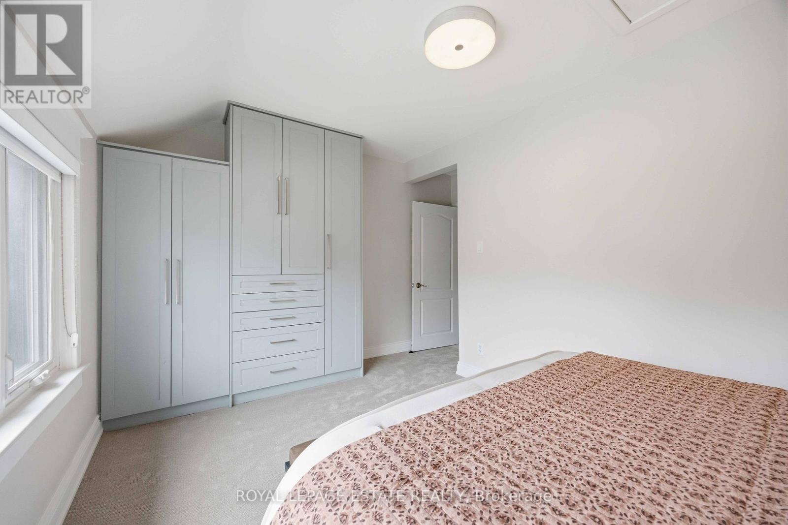 38 Kenwood Avenue, Toronto, Ontario  M6C 2R9 - Photo 15 - C12966372