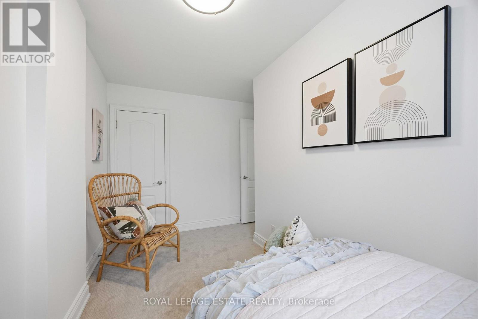 38 Kenwood Avenue, Toronto, Ontario  M6C 2R9 - Photo 20 - C12966372