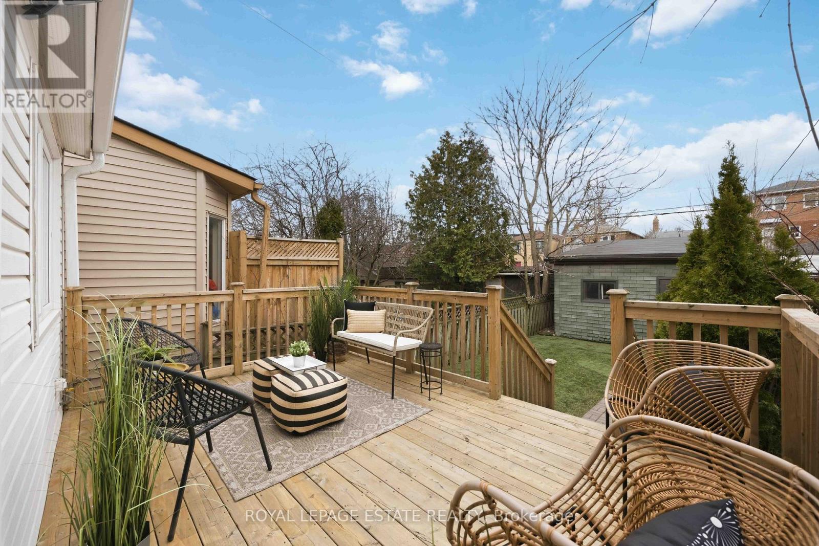 38 Kenwood Avenue, Toronto, Ontario  M6C 2R9 - Photo 31 - C12966372