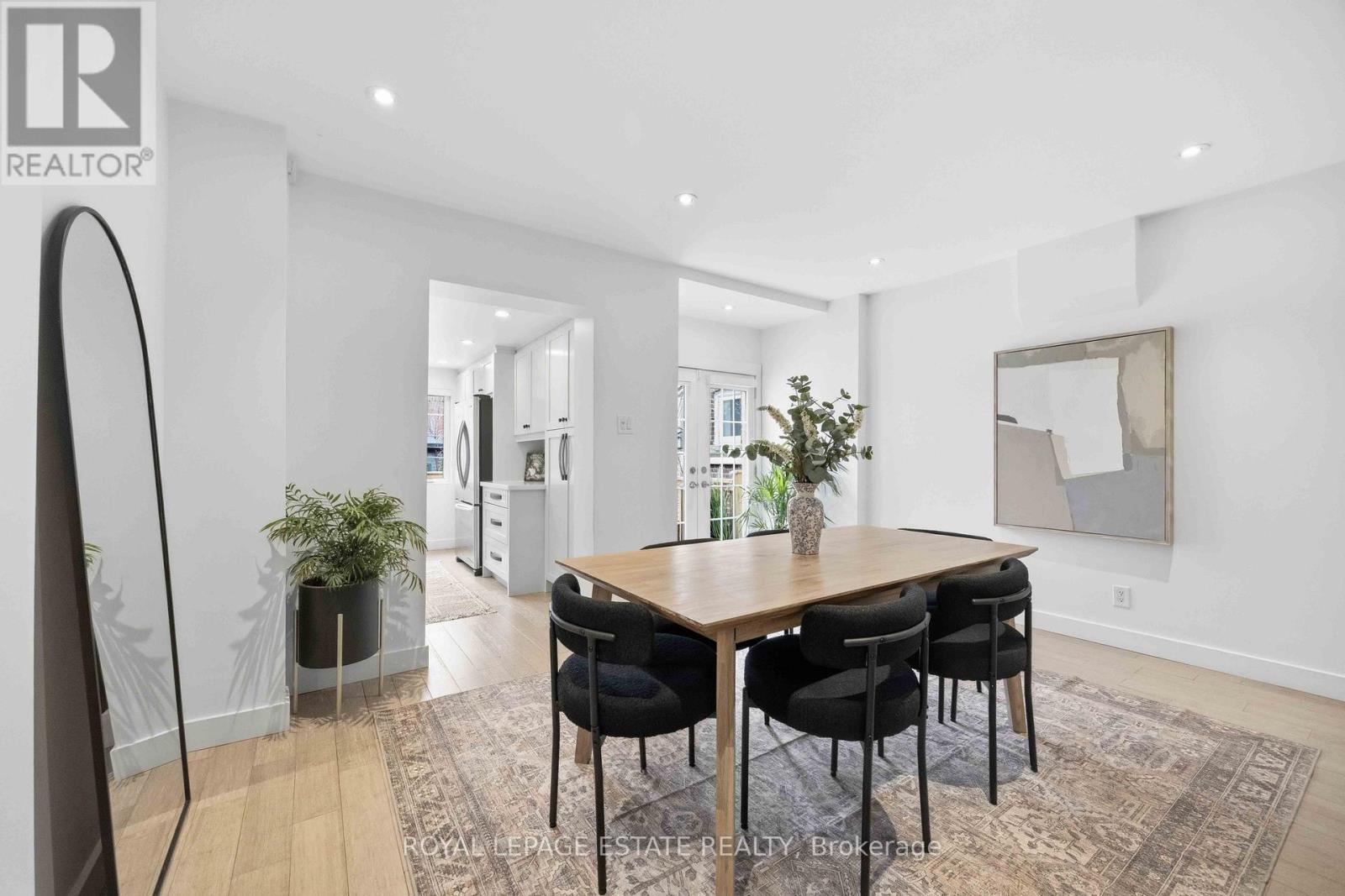 38 Kenwood Avenue, Toronto, Ontario  M6C 2R9 - Photo 9 - C12966372