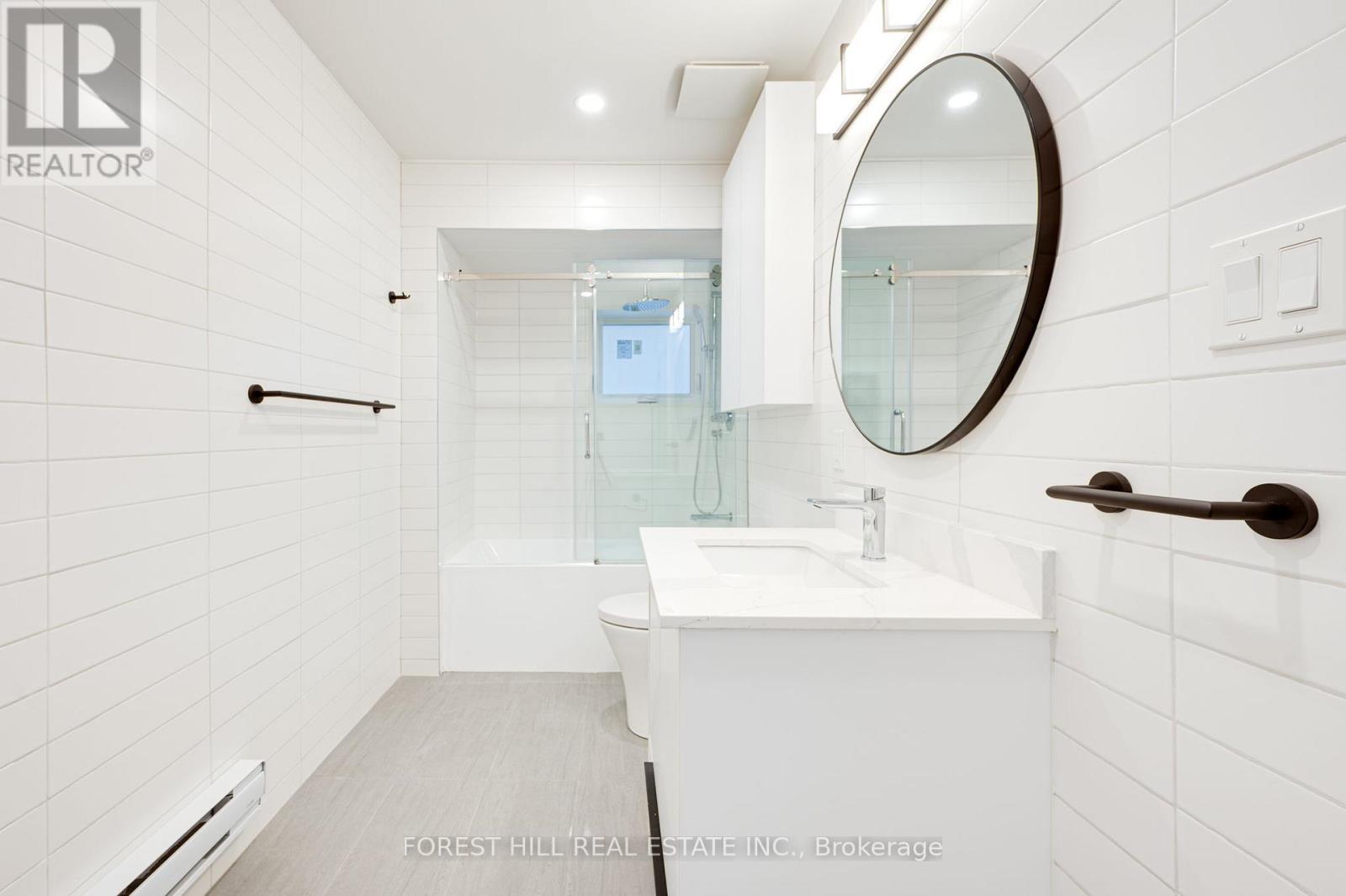 160 Tyrrel Avenue, Toronto, Ontario  M6G 2G7 - Photo 32 - C12966388