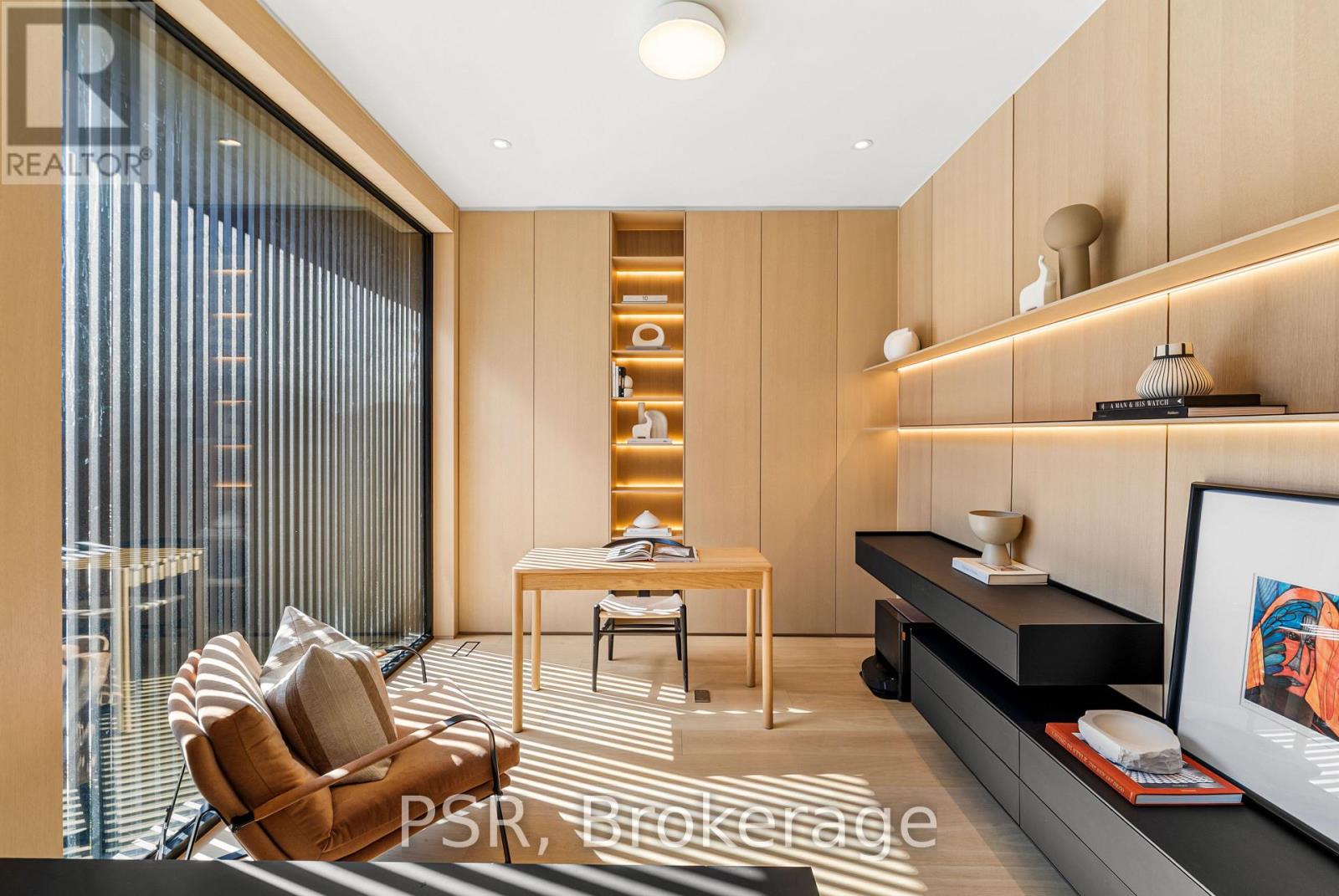 188 Montclair Avenue, Toronto, Ontario  M5P 1P9 - Photo 4 - C12966408