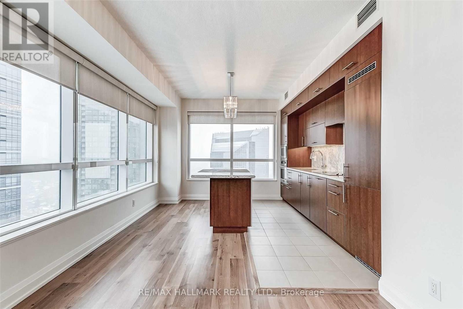 2417 - 5 Sheppard Avenue E, Toronto, Ontario  M2N 0G4 - Photo 14 - C12966430