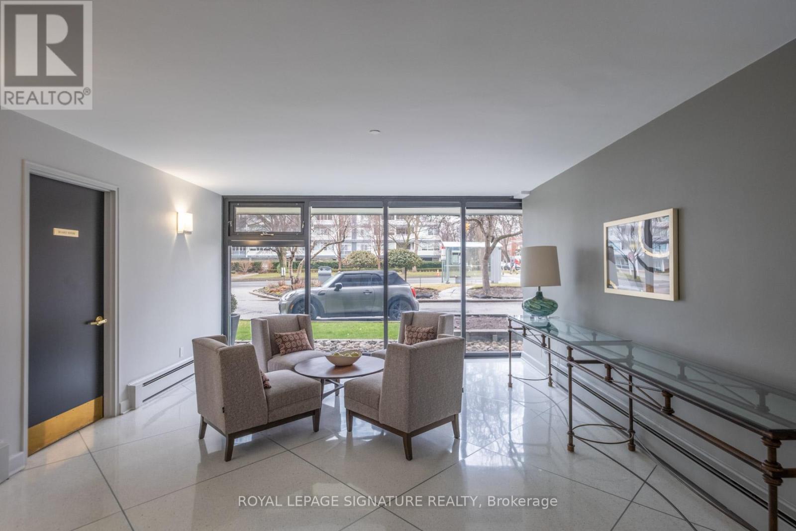 1105 - 575 Avenue Road, Toronto, Ontario  M4V 2K2 - Photo 7 - C12966442