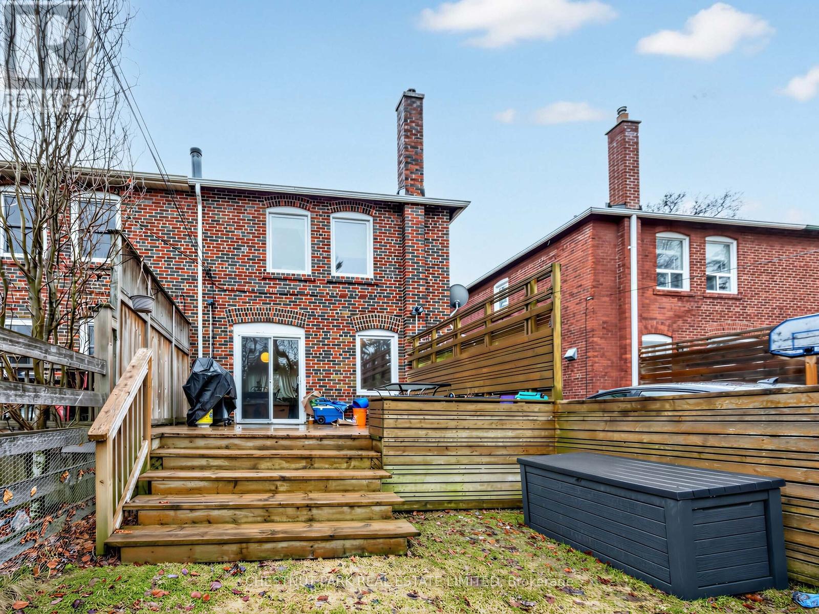 246 Donlea Drive, Toronto, Ontario  M4G 2N2 - Photo 25 - C12966444