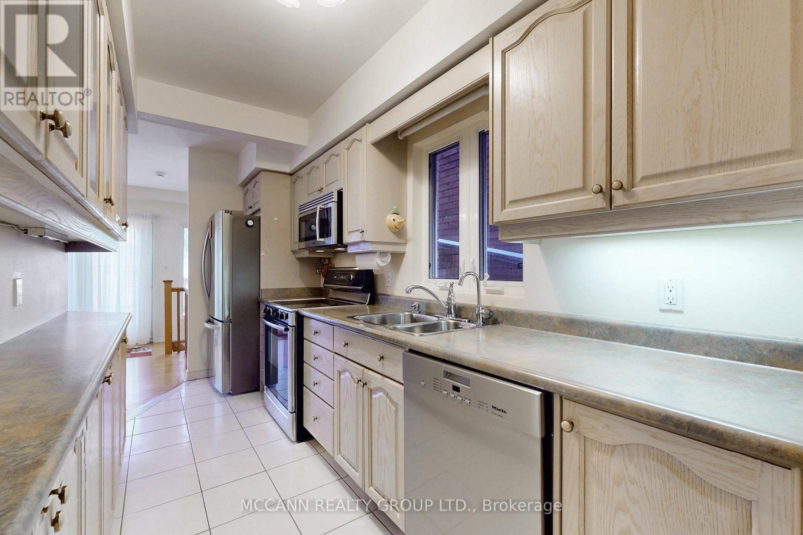 80 Woburn Avenue, Toronto, Ontario  M5M 1K6 - Photo 15 - C12966504