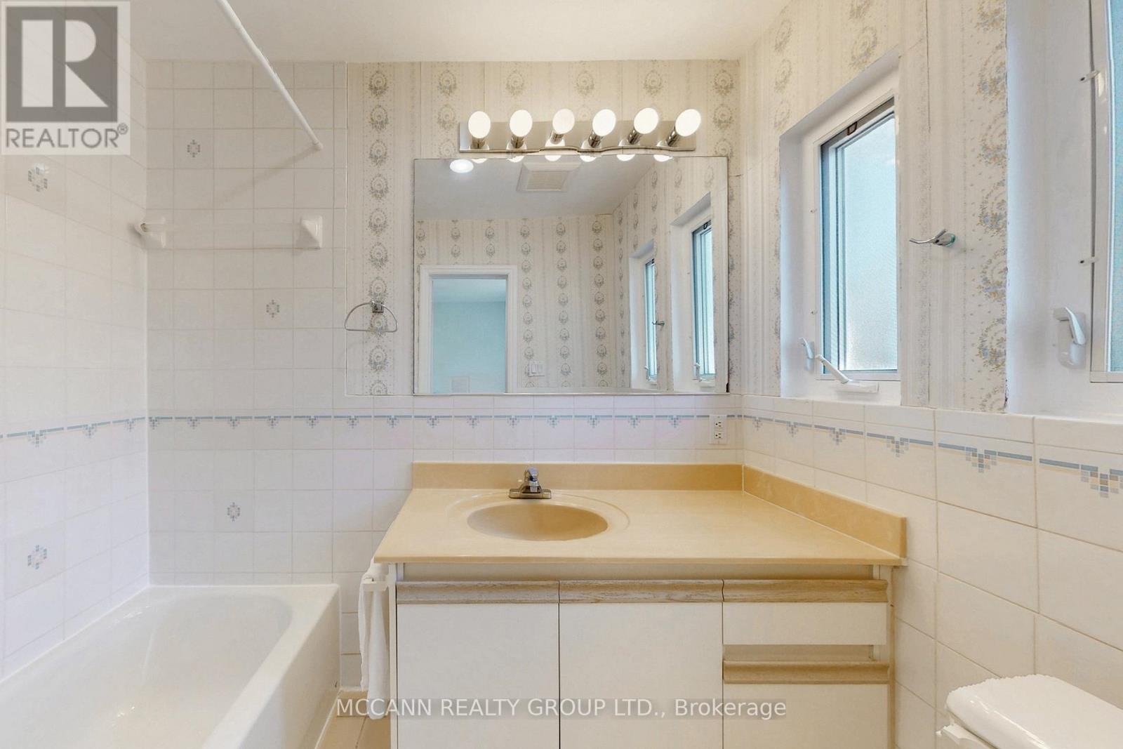 80 Woburn Avenue, Toronto, Ontario  M5M 1K6 - Photo 21 - C12966504