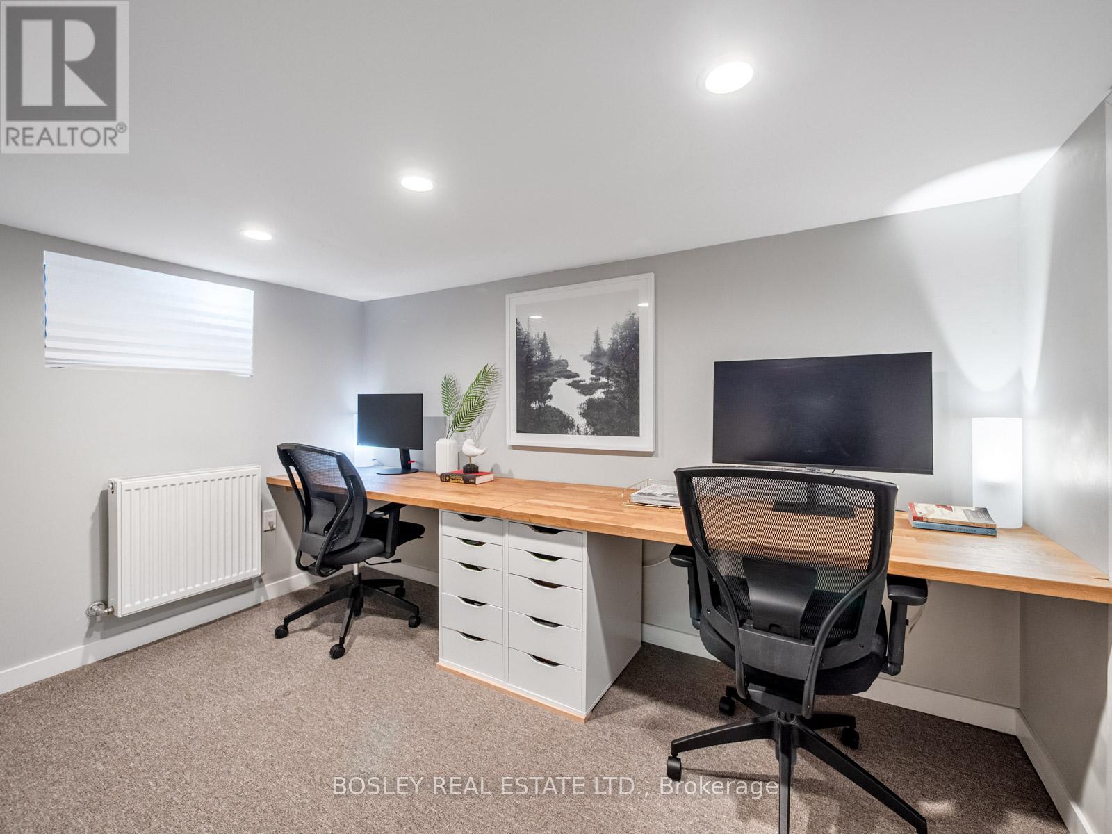 1070 Woodbine Avenue, Toronto, Ontario  M4C 4C5 - Photo 36 - E12966214