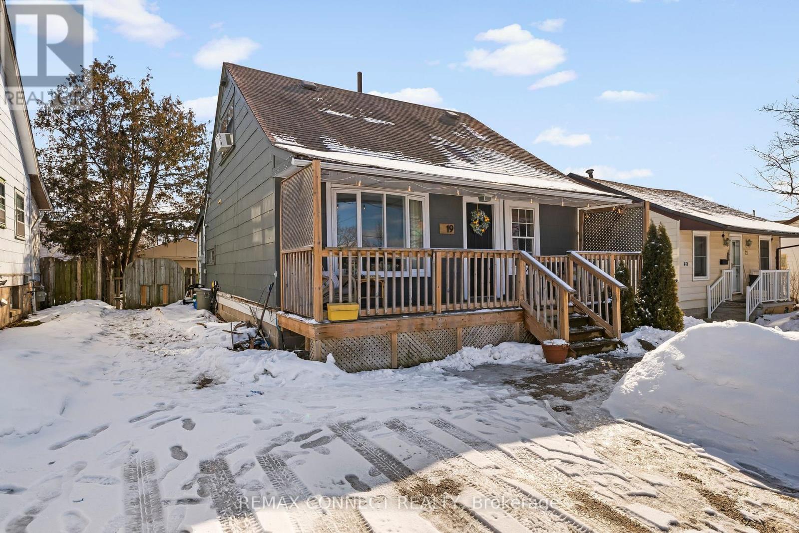 19 Ontario Street, Ajax, Ontario  L1S 1T4 - Photo 2 - E12966324