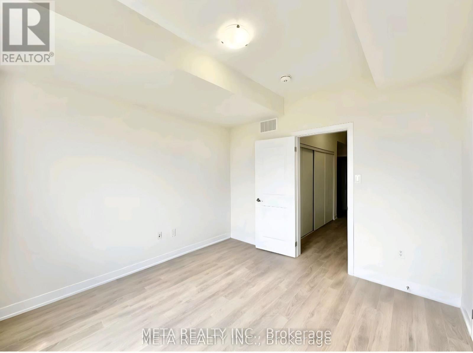 111 Vanier Street, Whitby, Ontario  L1R 0N3 - Photo 4 - E12966382