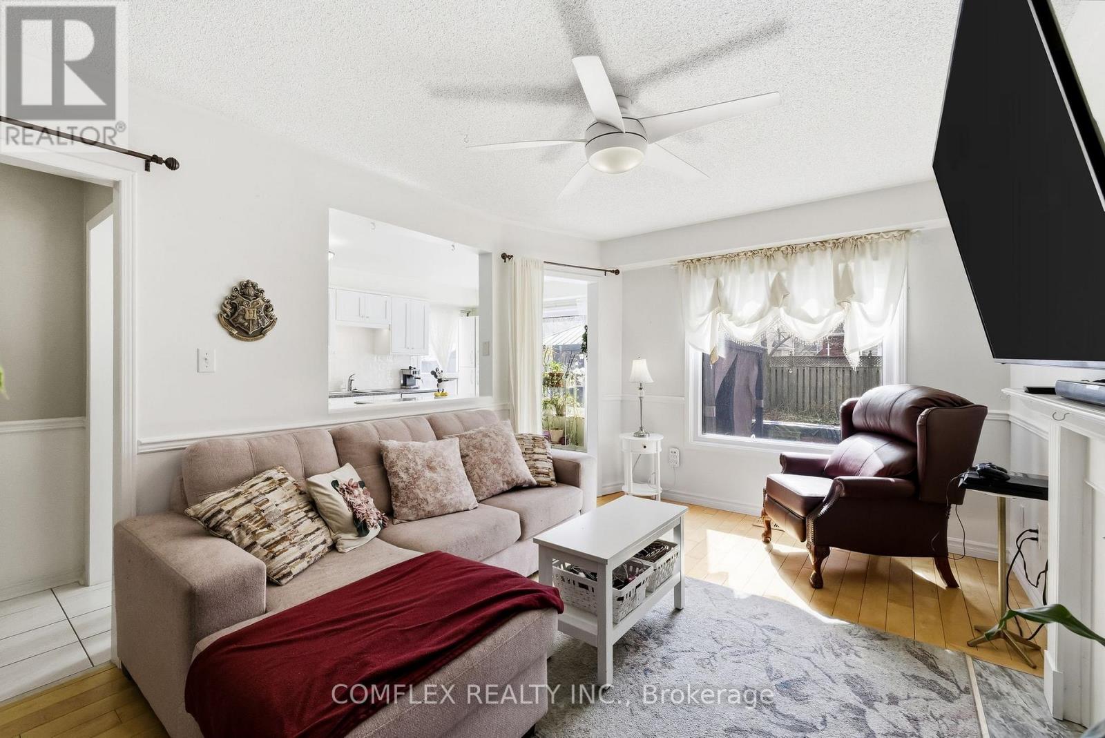 1045 Beaver Valley Crescent, Oshawa, Ontario  L1J 8N2 - Photo 8 - E12966398