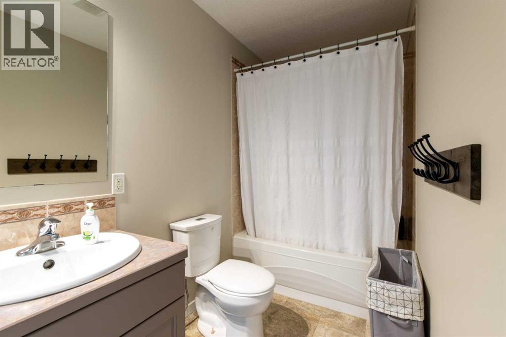 628 Maple Place, Picture Butte, Alberta  T0K 1V0 - Photo 18 - A2298555