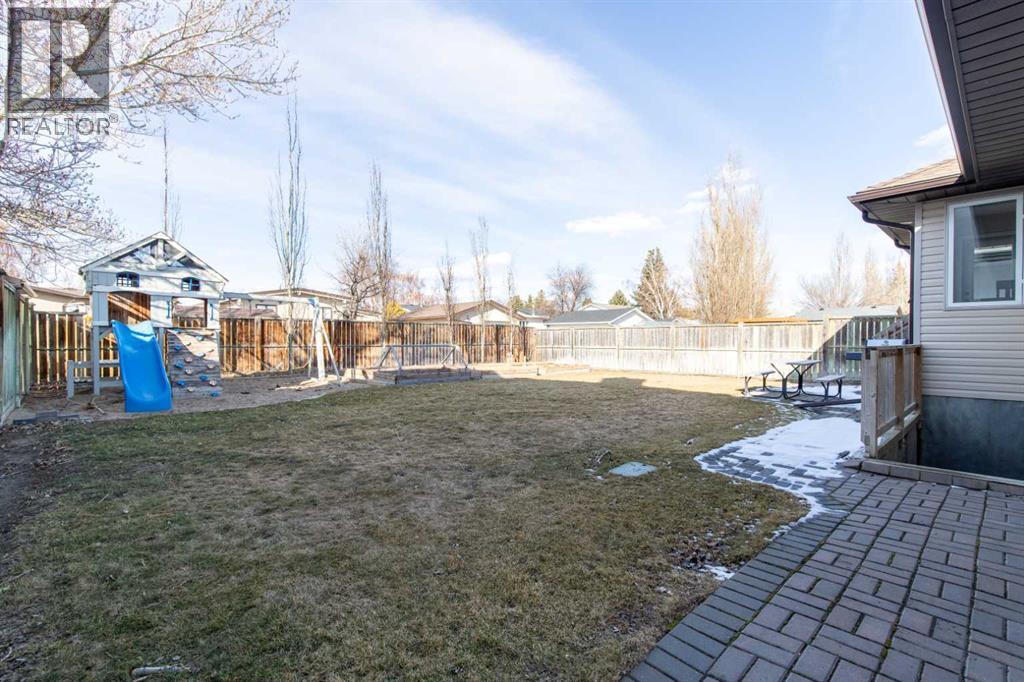 628 Maple Place, Picture Butte, Alberta  T0K 1V0 - Photo 39 - A2298555