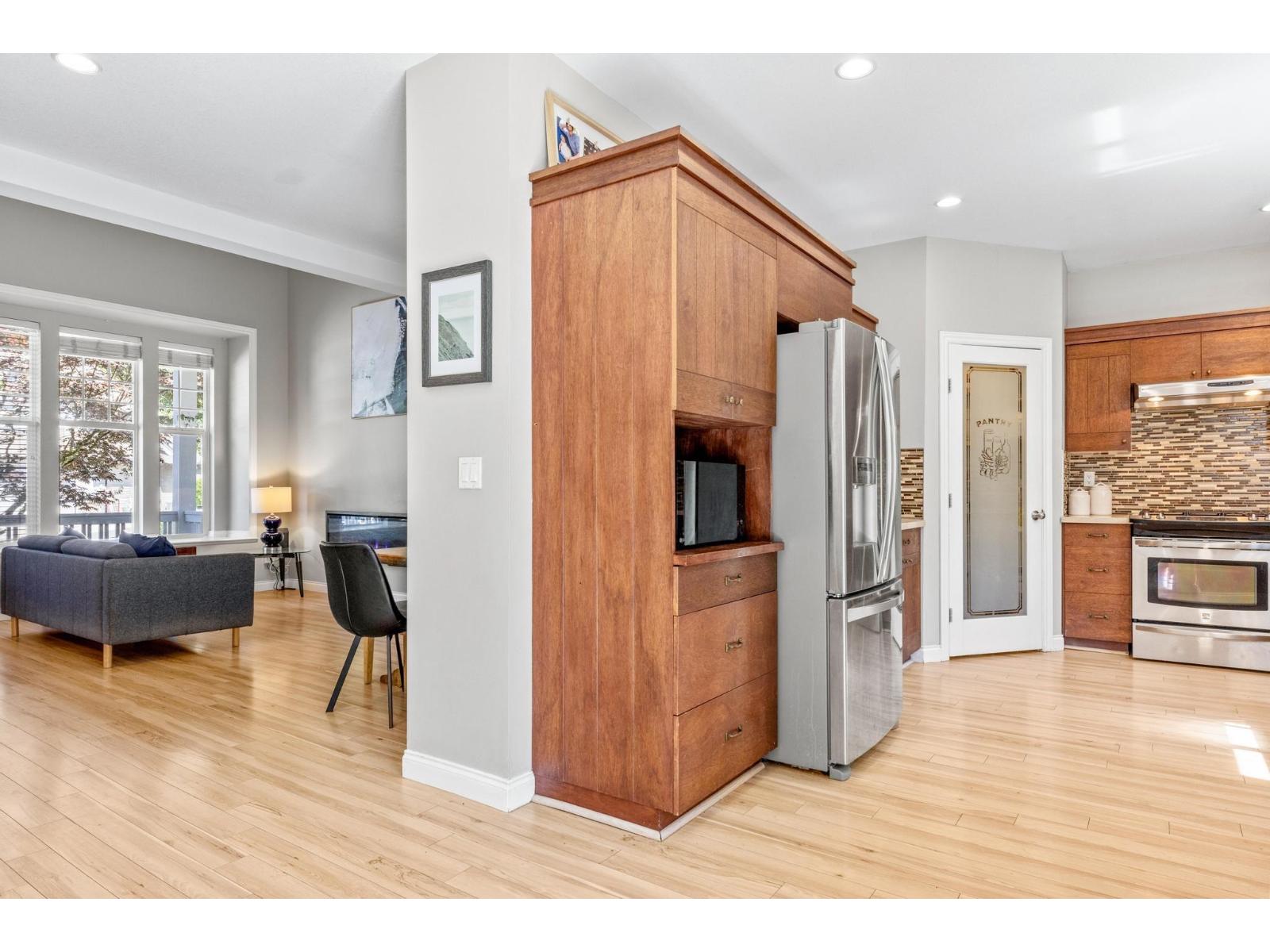 21674 93 Avenue, Langley, British Columbia V1M 4E1 - Photo 10 - R3107404