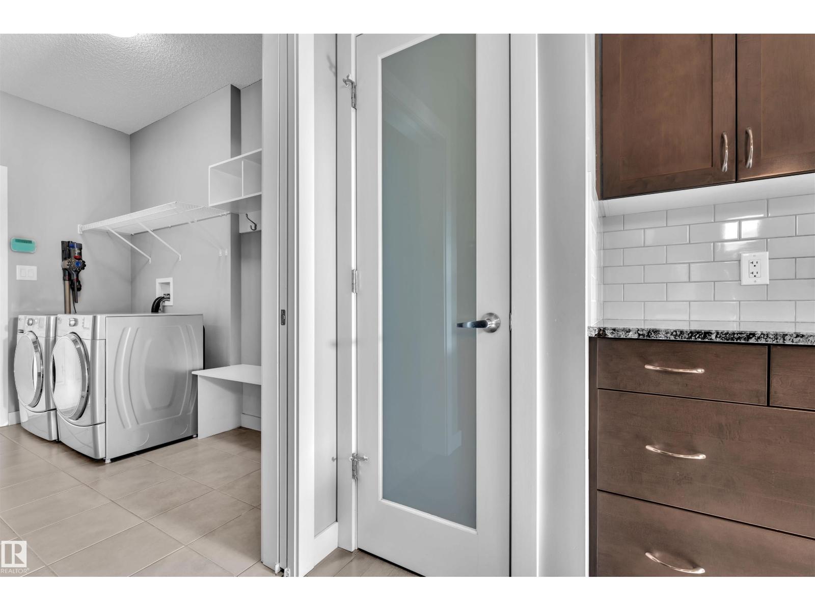 8108 217 St Nw, Edmonton, Alberta  T5T 4S1 - Photo 11 - E4480906