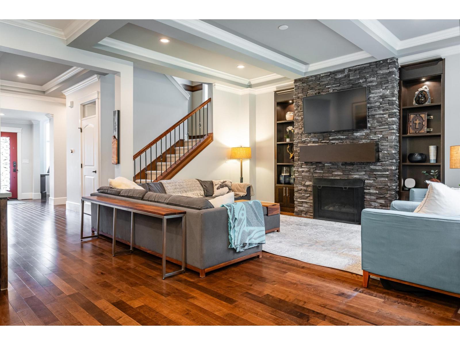 310 171a Street, Surrey, British Columbia  V3Z 9P5 - Photo 5 - R3107223