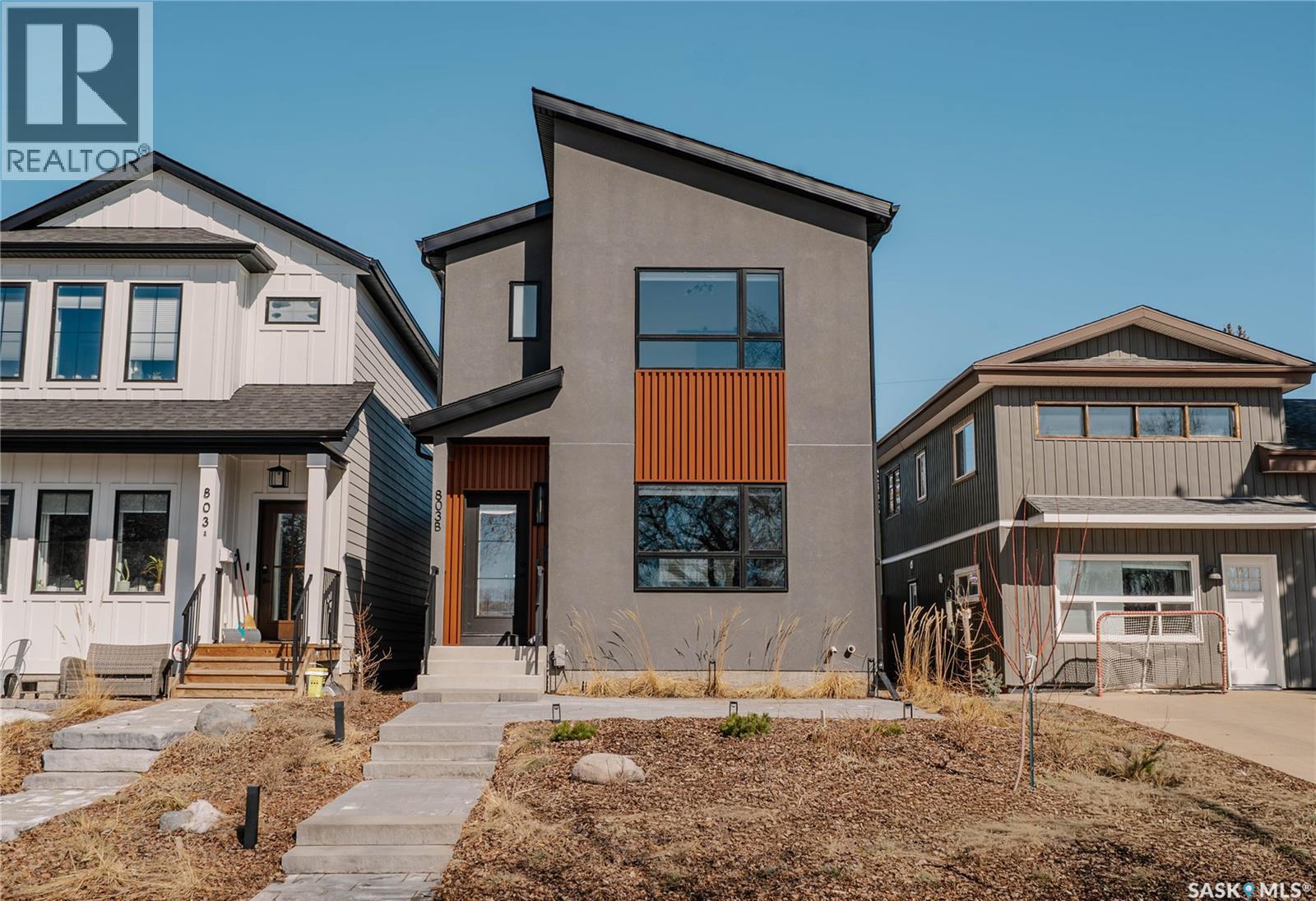 803 2nd STREET E, Saskatoon, Saskatchewan