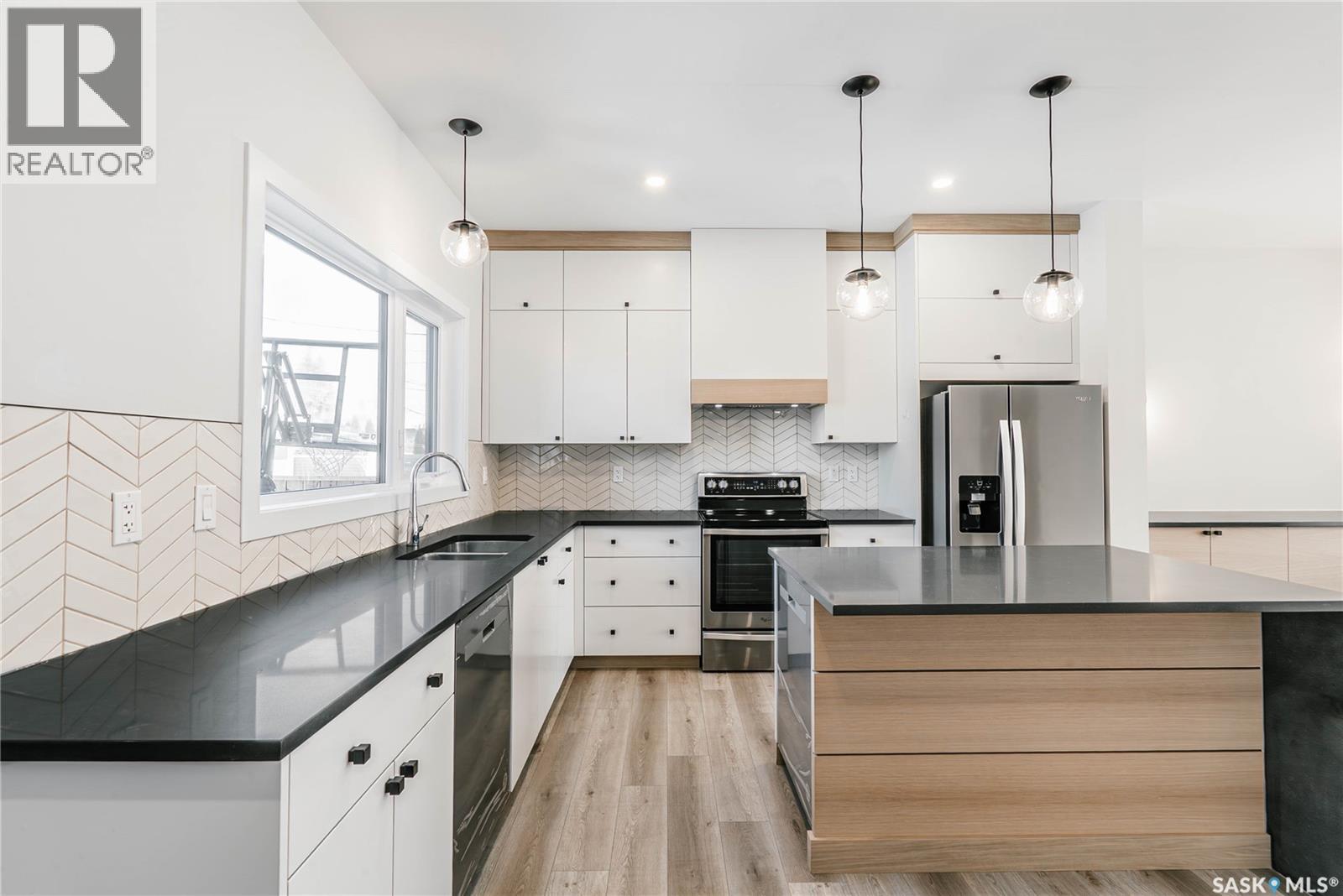 803 2nd Street E, Saskatoon, Saskatchewan  S7H 1P8 - Photo 6 - SK032222