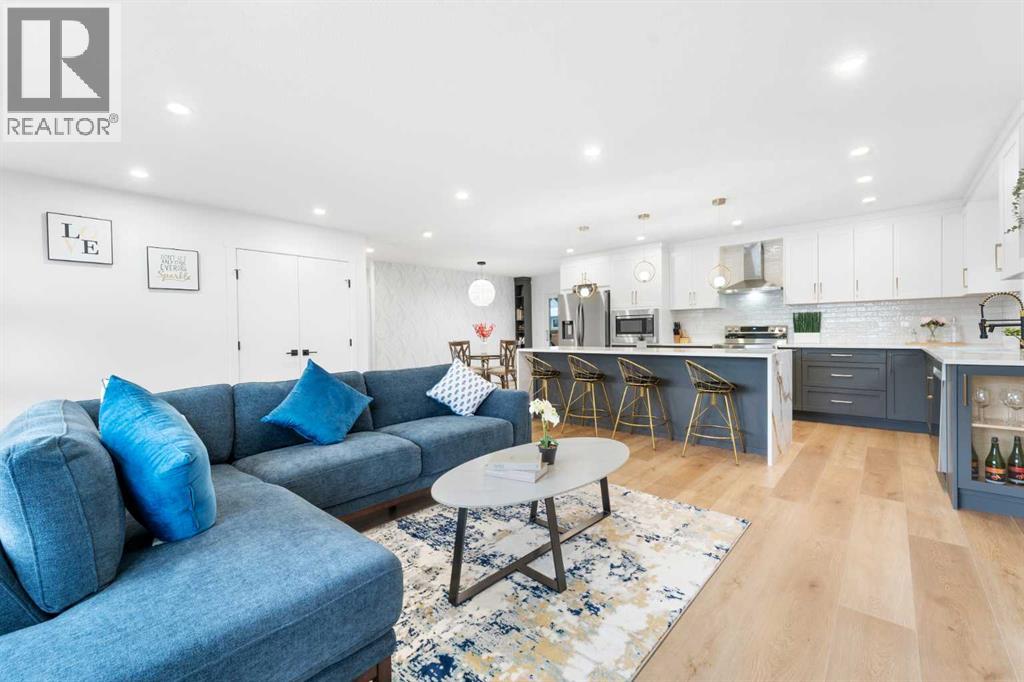 10327 Wapiti Drive SE, Calgary, Alberta  T2J 1J3 - Photo 4 - A2295185